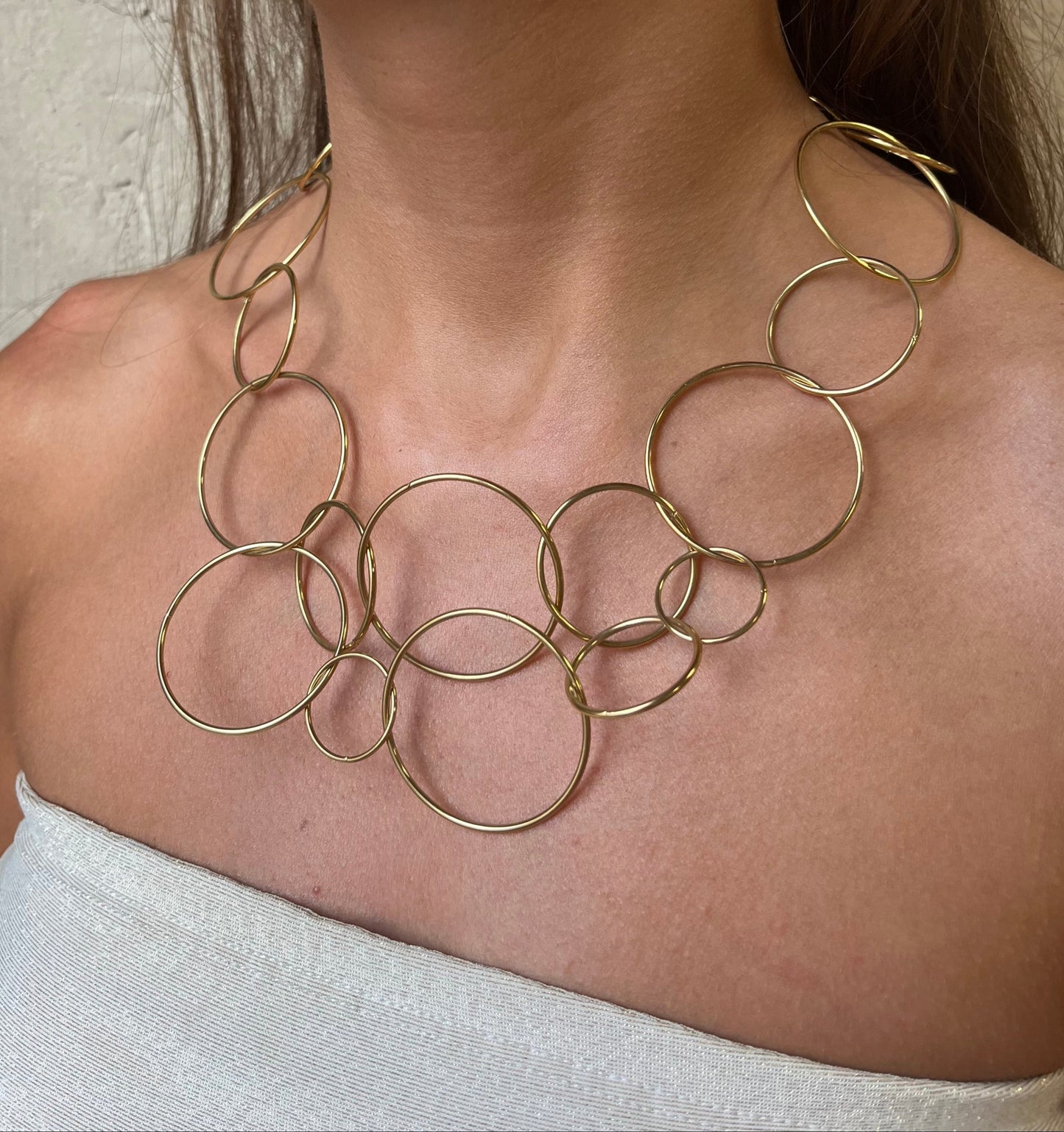 Collar String