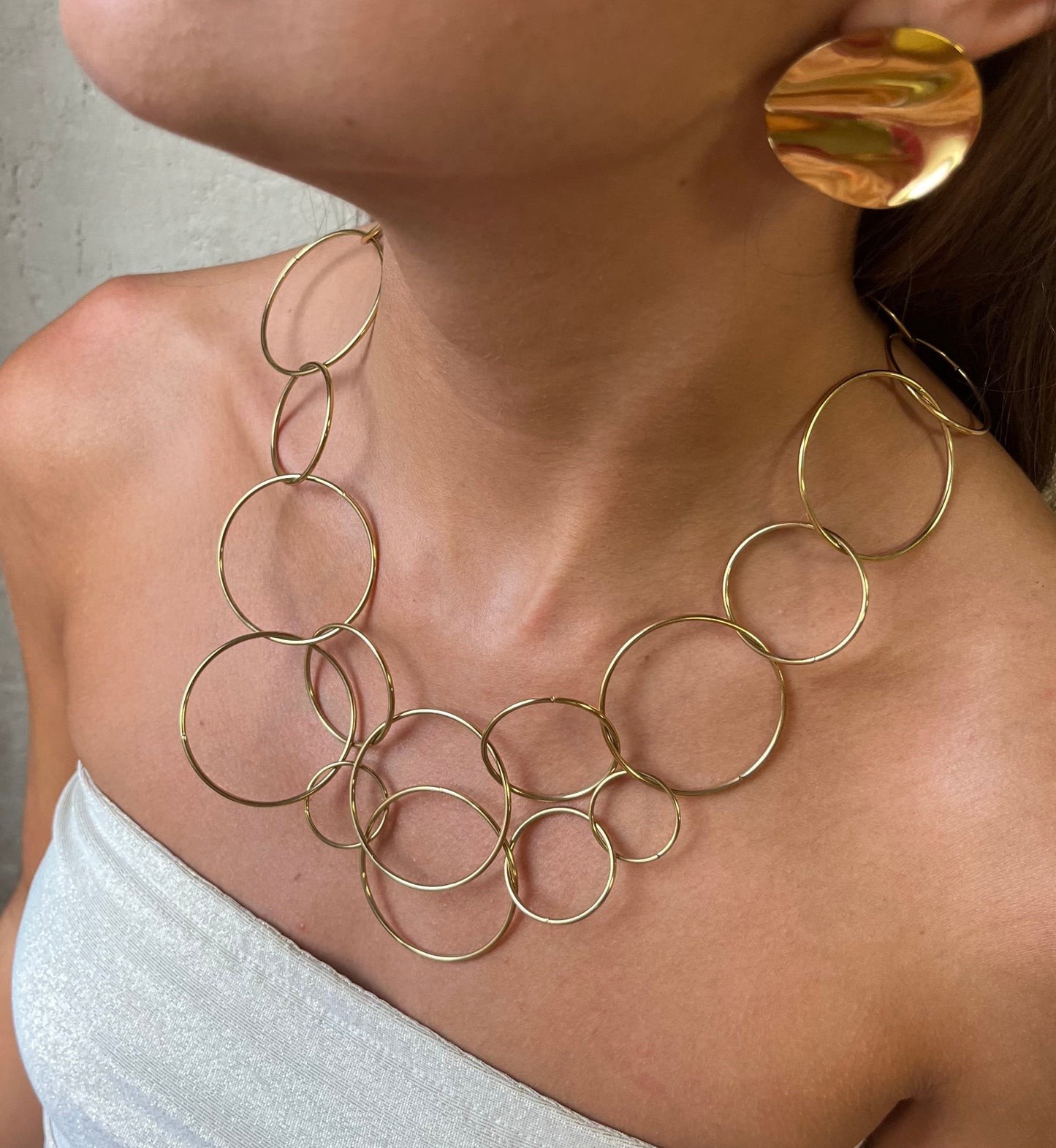 Collar String